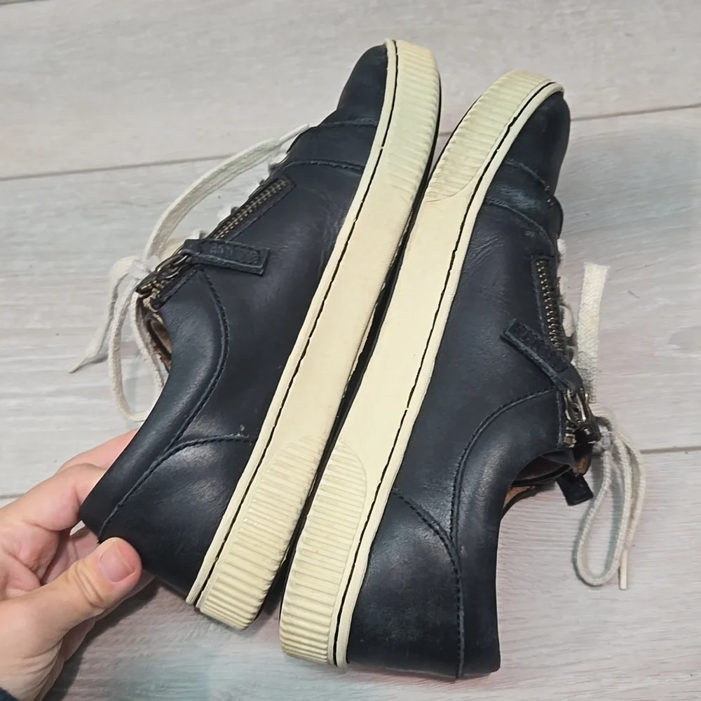 Born Women Black Leather Sneakers with White Laces Shoes Sz 7M